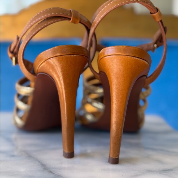 Tory Burch Size 8 Camel Tan and Gold Strappy Heels Metallic Leather Sandal Shoes - Picture 9 of 15